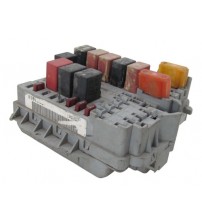 Caixa De Fusíveis Do Motor Doblô 1.8 8v Gasolina 51815339