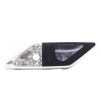 Luz De Cortesia Traseira Direita Bmw Série 3 330 1999 A 2004