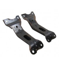 Par Suporte Proteção Cárter Peito De Aço Hilux 2006 A 2015