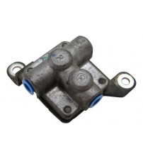 Válvula Acumuladora Da Linha De Embreagem Hilux 2006 A 2015