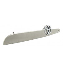 Friso Da Tampa Traseira Porta Malas Corolla 2003 A 2008 Orig Dourado